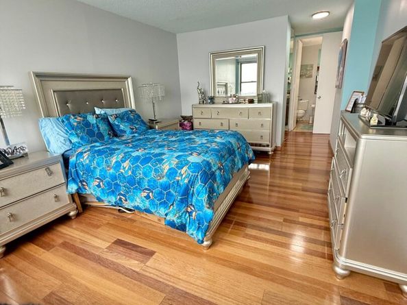 7002 Blvd East 33D, Guttenberg NJ 07093