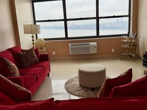 7002 Blvd East 33D, Guttenberg NJ 07093
