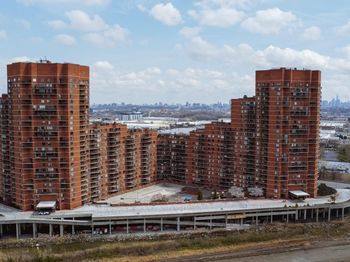 706 Harmon Cove Tower