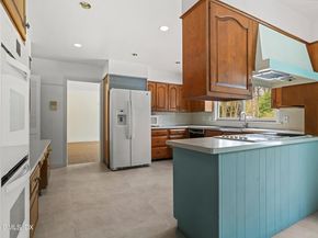 31 Duncan Drive, Greenwich CT 06831