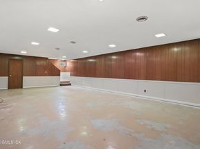 31 Duncan Drive, Greenwich CT 06831