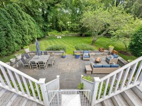 14 Highview Avenue, Old Greenwich CT 06870