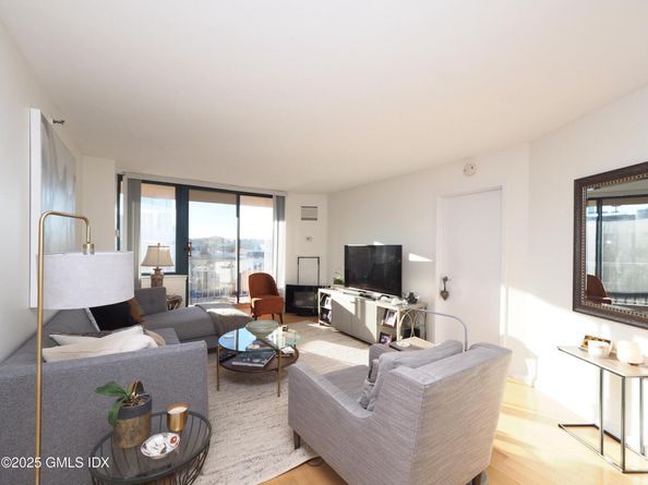 25 Forest Street 6k, Stamford CT 06901