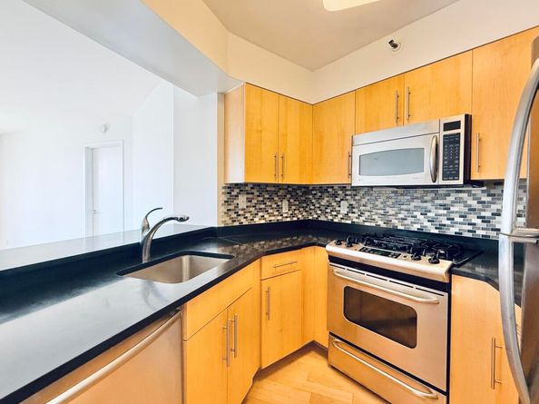 25 Forest Street 6k, Stamford CT 06901