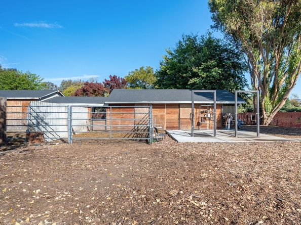 13035 Center Avenue, San Martin CA 95046