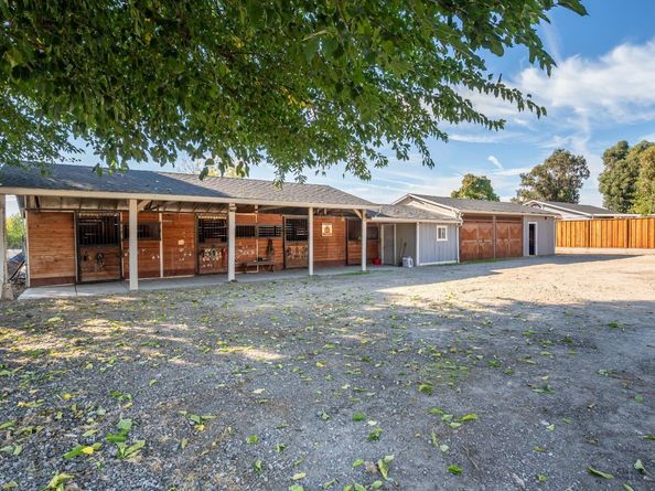 13035 Center Avenue, San Martin CA 95046