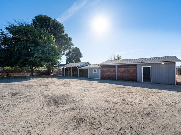 13035 Center Avenue, San Martin CA 95046