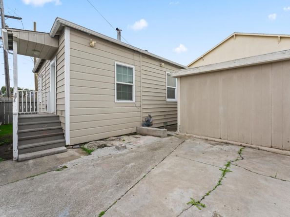 3834 Waller Avenue, Richmond CA 94804