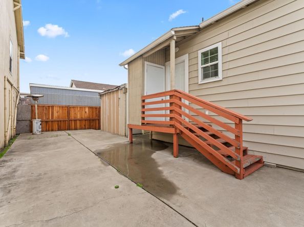 3834 Waller Avenue, Richmond CA 94804