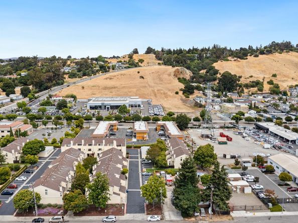 829 Voyager Way, Hayward CA 94544