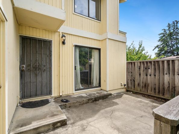 829 Voyager Way, Hayward CA 94544