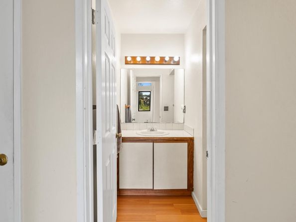 829 Voyager Way, Hayward CA 94544