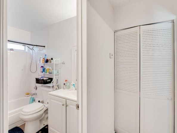 2100 Laguna Circle D, Concord CA 94520
