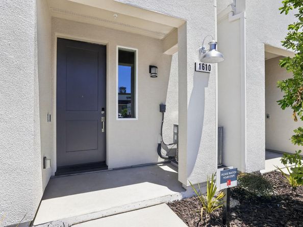 2195 Appian Drive, Pinole CA 94564