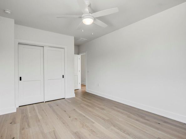 4127 E 12th ST 1, Austin TX 78721