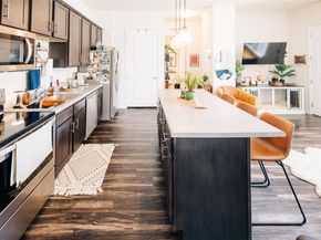 8601 W Gate BLVD 4103, Austin TX 78745