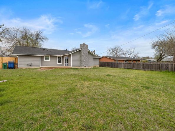 2927 norwood hill, Austin TX 78723