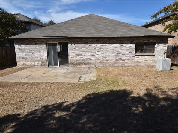 1026 Silverstone LN, Cedar Park TX 78613