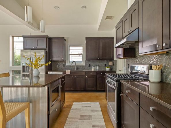 936 E 50th ST, Austin TX 78751