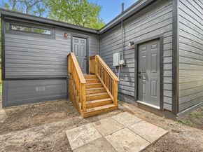 1601 N Redondo DR, Austin TX 78721