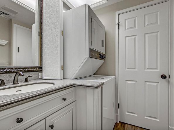 1801 Lavaca ST 5F, Austin TX 78701