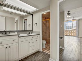 1801 Lavaca ST 5F, Austin TX 78701
