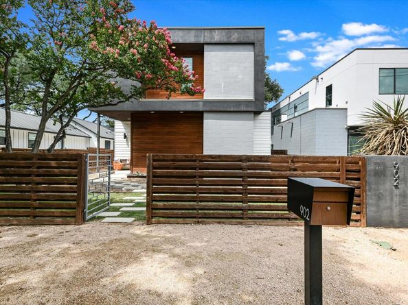 902 W Live Oak ST, Austin TX 78704