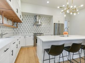 902 W Live Oak ST, Austin TX 78704