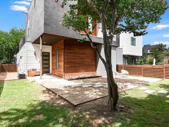 902 W Live Oak ST, Austin TX 78704