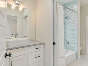 902 W Live Oak ST, Austin TX 78704