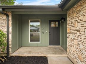 2107 Cindy LN, Austin TX 78727