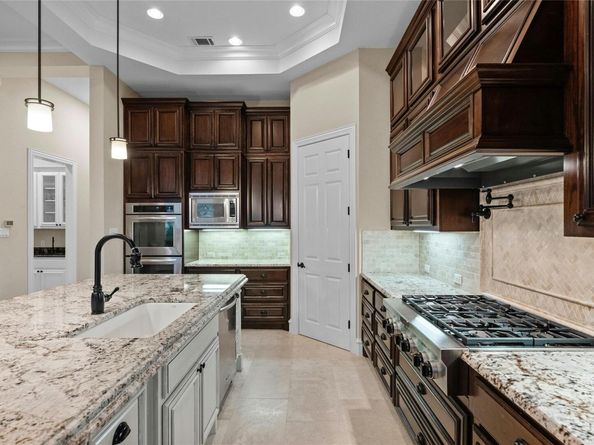 604 Flamingo Cv, Lakeway TX 78738