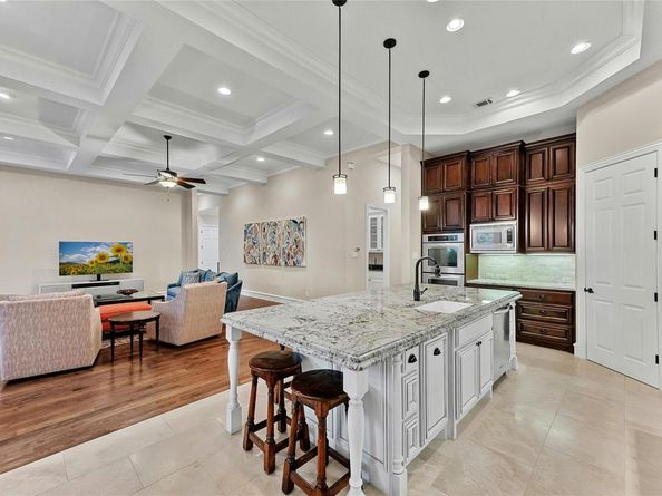 604 Flamingo Cv, Lakeway TX 78738