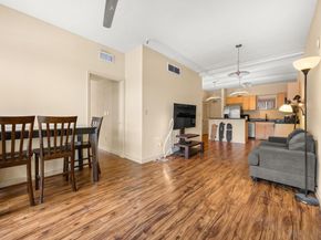 711 W 26th ST 303, Austin TX 78705