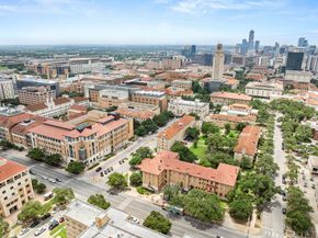 711 W 26th ST 303, Austin TX 78705