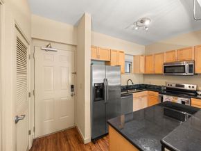 711 W 26th ST 303, Austin TX 78705