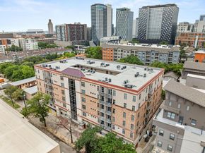 711 W 26th ST 303, Austin TX 78705