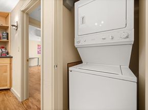 711 W 26th ST 303, Austin TX 78705