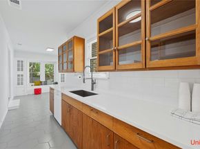 2301 W 10th ST, Austin TX 78703