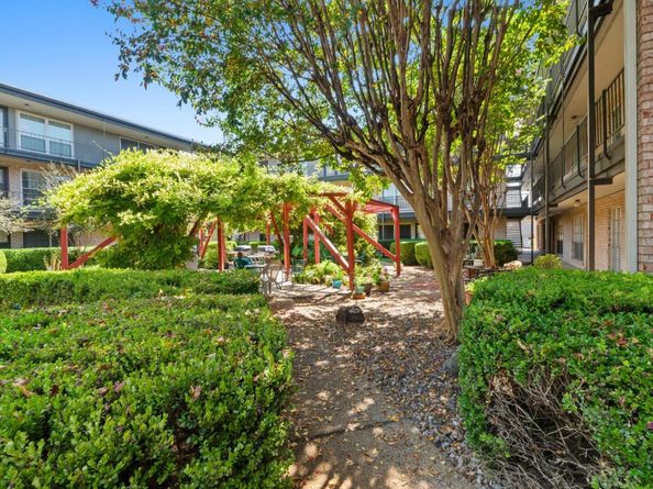 2425 Ashdale DR 51, Austin TX 78757