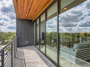 900 S 1st ST 421, Austin TX 78704