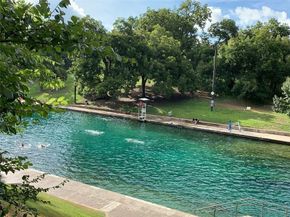 900 S 1st ST 421, Austin TX 78704