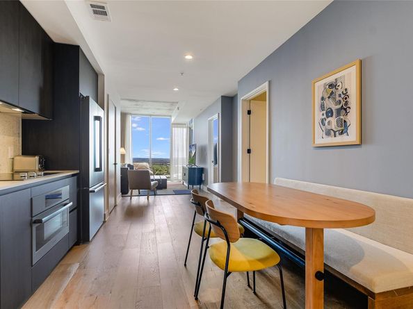 48 East Ave 2907, Austin TX 78701