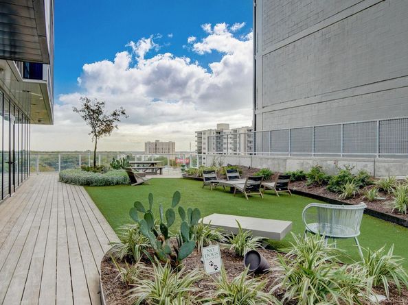 48 East Ave 2907, Austin TX 78701