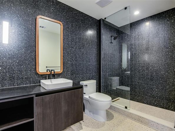 48 East Ave 2907, Austin TX 78701