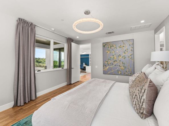 4908 Beverly Skyline, Austin TX 78731