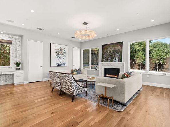 4908 Beverly Skyline, Austin TX 78731