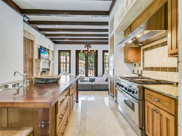 4511 Island Cv, Austin TX 78731