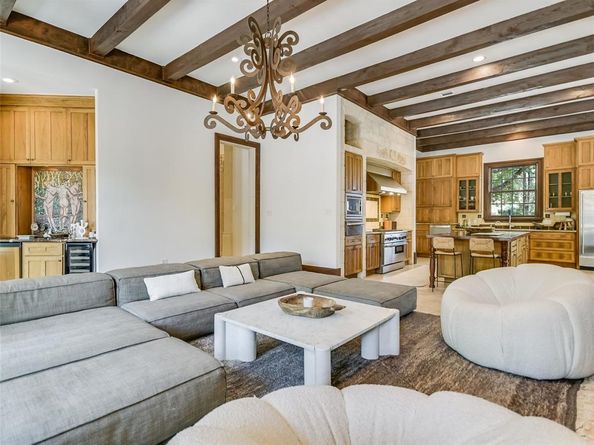 4511 Island Cv, Austin TX 78731