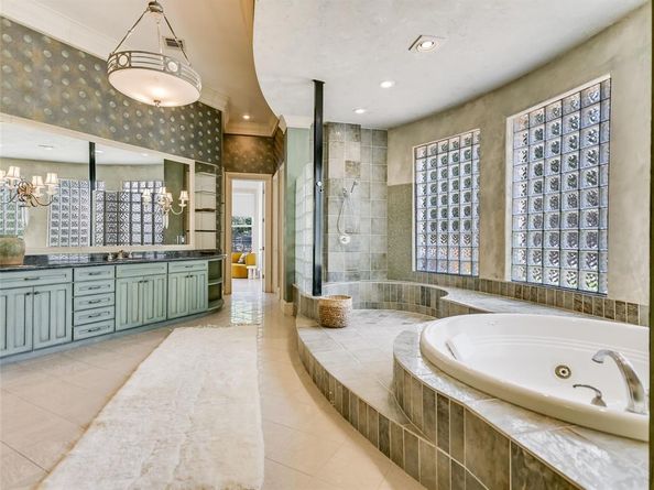 4511 Island Cv, Austin TX 78731